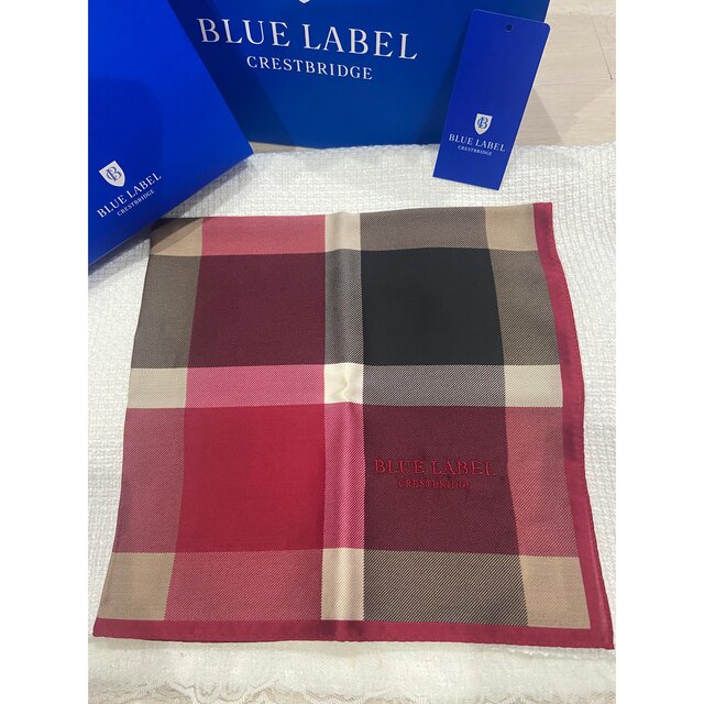 BURBERRY BLUE LABEL(バーバリーブルーレーベル)の【新品タグ付き】BURBERRY BLUE LABELハンカチ2枚セット レディースのファッション小物(ハンカチ)の商品写真