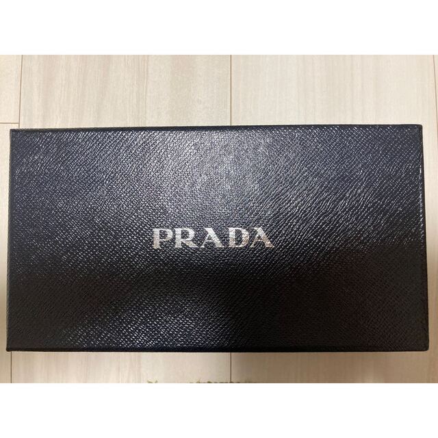 PRADA(プラダ)のPRADA  長財布　黒 レディースのファッション小物(財布)の商品写真