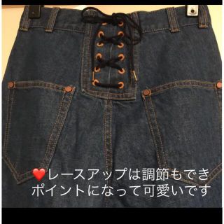 ローズバッド(ROSE BUD)のROSE BUD ♡ タグ付き未使用 ハイウエストレースアップタックデニムパンツ(デニム/ジーンズ)