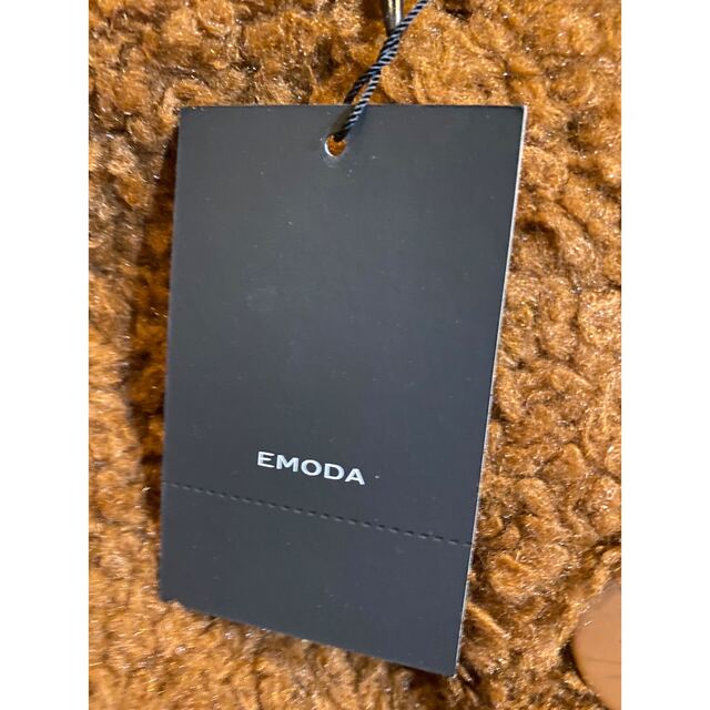 EMODA(エモダ)のEMODA ビッグカラーボアコート レディースのジャケット/アウター(ロングコート)の商品写真