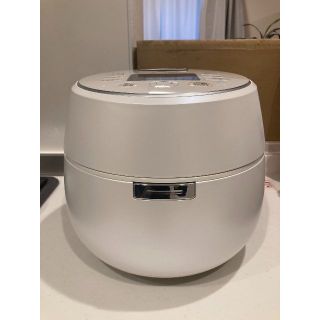 ミツビシデンキ(三菱電機)の【ほぼ新品】NJ-AWA10-W IH式炊飯器 本炭釜KAMADO(炊飯器)