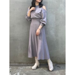 マジェスティックレゴン(MAJESTIC LEGON)の新品✨タグ付き♪マジェスティックレゴン　ワンピース　グレー系　Mサイズ　(ロングワンピース/マキシワンピース)