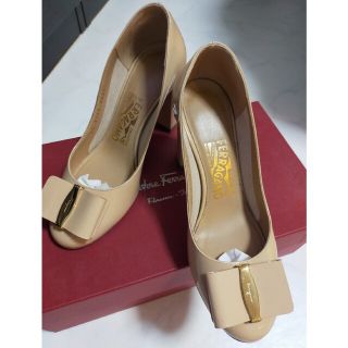 フェラガモ(Ferragamo)のFerragamo(ハイヒール/パンプス)