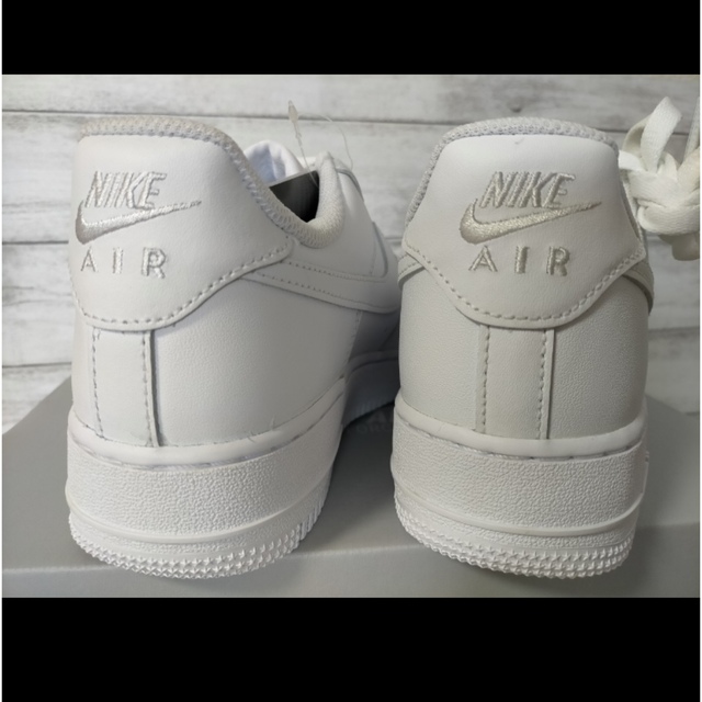 NIKE(ナイキ)のAIR FORCE 1 07 エアフォース1 ナイキ NIKE ホワイト 25 メンズの靴/シューズ(スニーカー)の商品写真