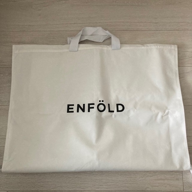 ENFOLD(エンフォルド)のENFOLD エンフォルド ウールリバーノーカラーコート レディースのジャケット/アウター(ロングコート)の商品写真