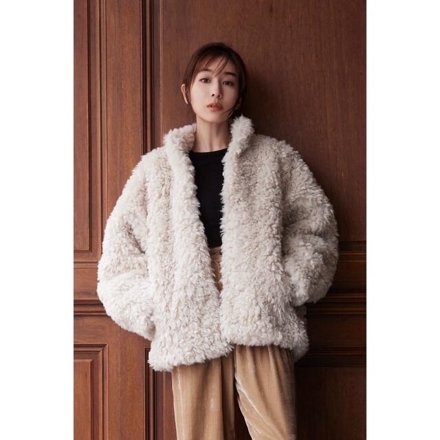 レディース★CLANE人気CURLFUR SHORT COAT 田中みな実★ホワイト0新品