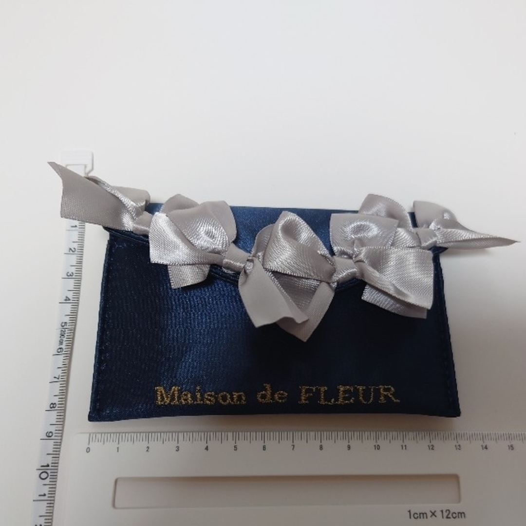 Maison de FLEUR(メゾンドフルール)のリボンカードケース　🎀メゾンフルール レディースのファッション小物(名刺入れ/定期入れ)の商品写真