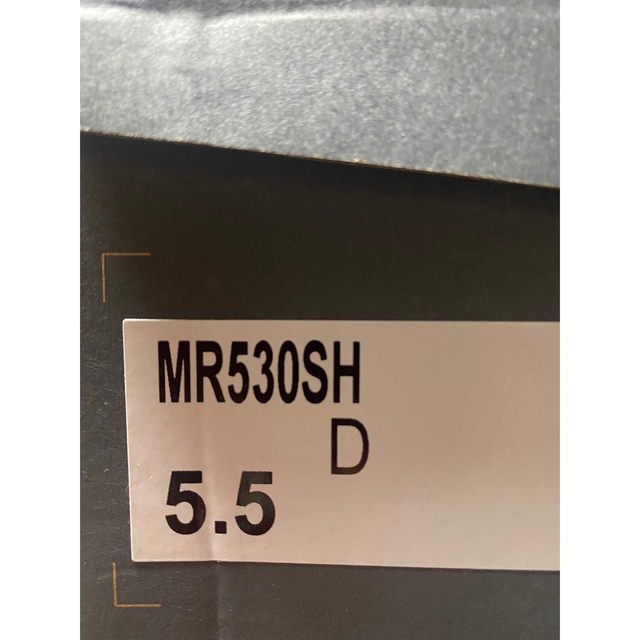 【新品】ニューバランス　MR530SH 23.5cm