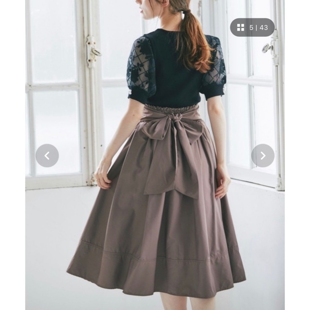 tocco(トッコ)のtocco closet ウエスト後ろリボン付きタフタタックスカート レディースのスカート(ひざ丈スカート)の商品写真