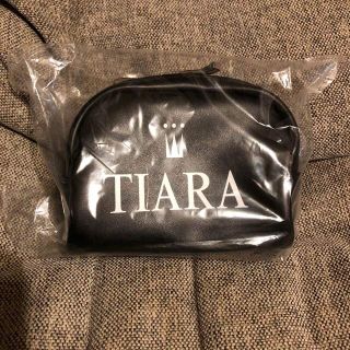 ティアラ(tiara)のTIARA ノベルティ ポーチ 非売品 ブラック 新品 黒　メルローズ(ポーチ)