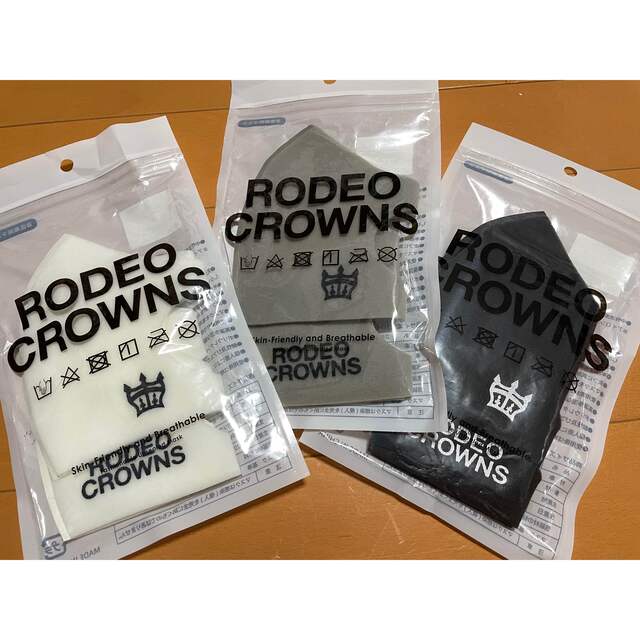 RODEO CROWNS WIDE BOWL(ロデオクラウンズワイドボウル)のRODEO CROWNS  マスク　2点セット　未使用 レディースのファッション小物(その他)の商品写真