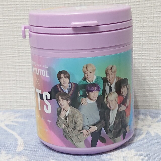 防弾少年団(BTS)(ボウダンショウネンダン)のLOTTE XYLITOL×BTS Smile ボトル 食品/飲料/酒の食品(菓子/デザート)の商品写真