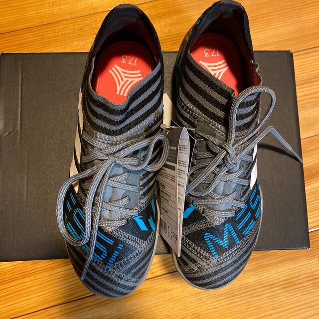 adidas(アディダス)のジュニアサッカーシューズ キッズ/ベビー/マタニティのキッズ靴/シューズ(15cm~)(スニーカー)の商品写真