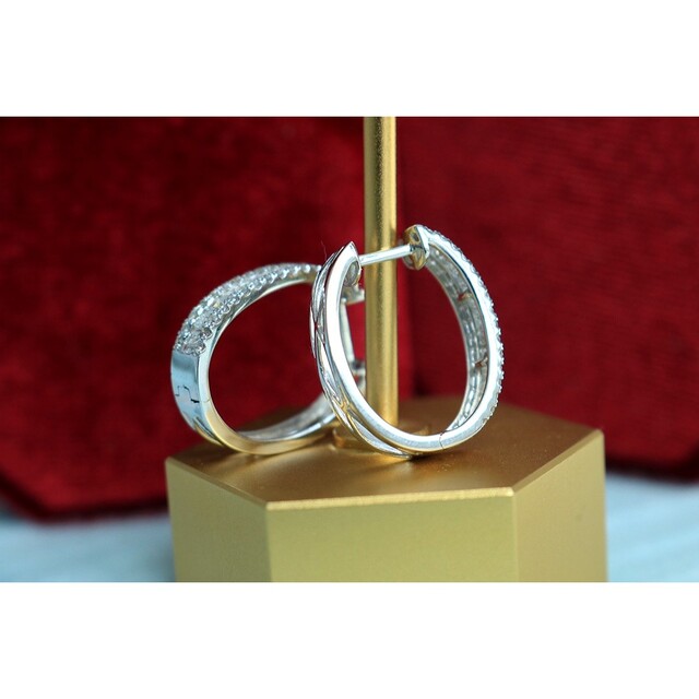 天然ダイヤモンドピアス0.8ct　k18