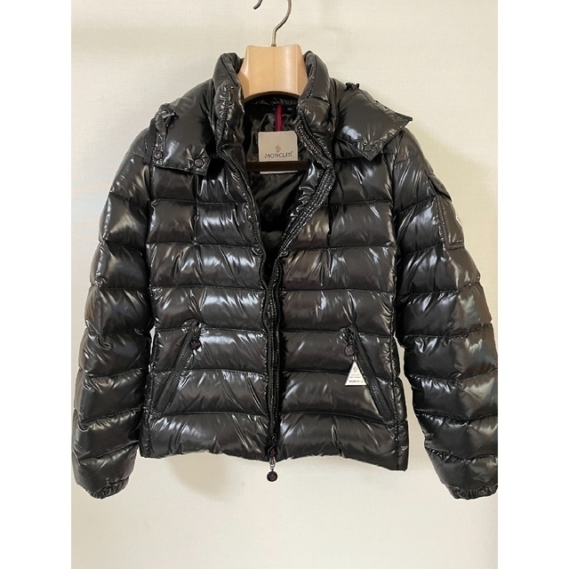 上品】 MONCLER BADYフード付きダウンジャケット(レディース) 【超美