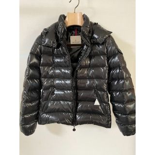 モンクレール(MONCLER)の値下げ【超美品】MONCLER BADYフード付きダウンジャケット（レディース）(ダウンジャケット)