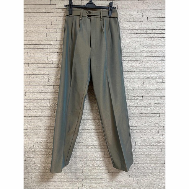 11/22限定価格★UND DOUBLE WAIST PANTS カーキ M