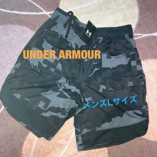 ⑤UNDER ARMOURアンダーアマー黒迷彩ハーフパンツLサイズメンズ(ショートパンツ)