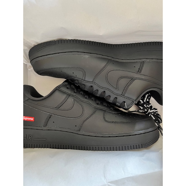 Supreme × Nike Air Force 1 Low 黒 26.5 メンズの靴/シューズ(スニーカー)の商品写真