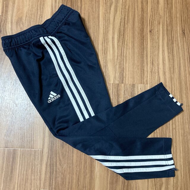 adidas(アディダス)のadidas アディダス キッズ パンツ 120 スポーツ ネイビー系 キッズ/ベビー/マタニティのキッズ服男の子用(90cm~)(パンツ/スパッツ)の商品写真