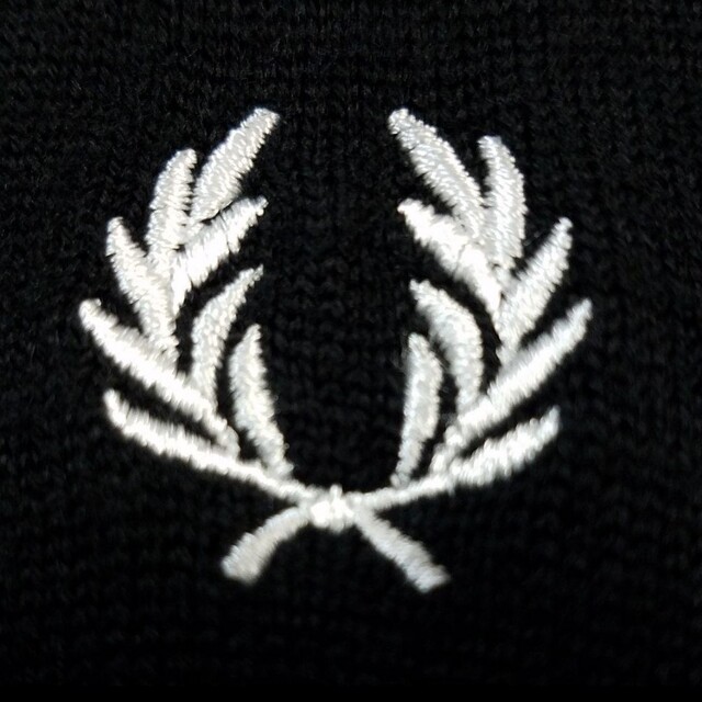 FRED PERRY(フレッドペリー)の【美品】フレッドペリー  ニット ラナウール ブラック メンズのトップス(ニット/セーター)の商品写真