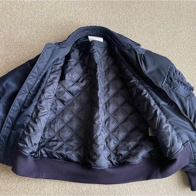 mame(マメ)のMame Kurogouchi マメクロゴウチ コード刺繍フライトジャケット レディースのジャケット/アウター(ミリタリージャケット)の商品写真