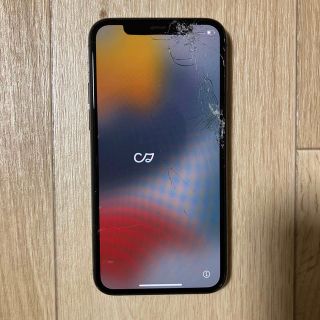 値下げ中‼️iPhone 8 スペースグレー 64GB 画面割れあり