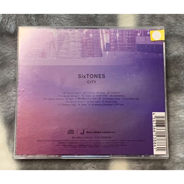 SixTONES(ストーンズ)のCITY／SixTONES   通常盤 エンタメ/ホビーのCD(ポップス/ロック(邦楽))の商品写真