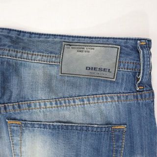 ディーゼル DIESEL BUSTERブルーアイコン ジーンズ デニム　ダメージ