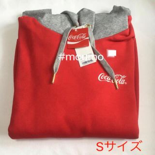 ジーユー(GU)の●値下不可●GU×Coca Cola パーカー レッド×ホワイト×グレーSサイズ(パーカー)