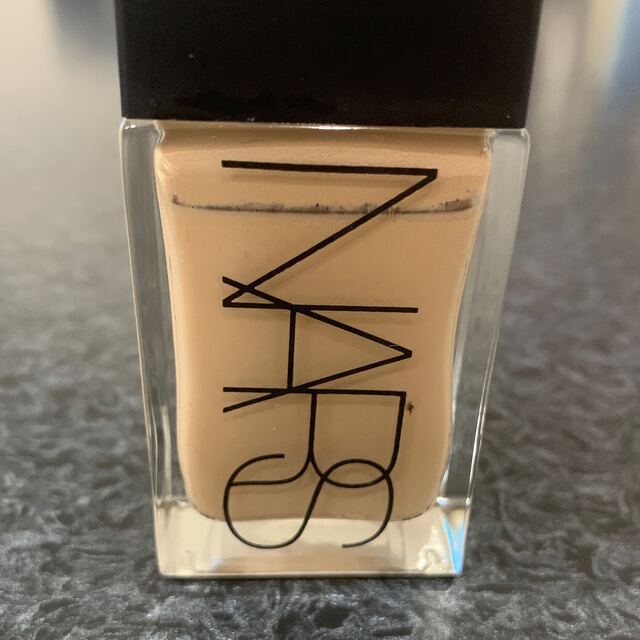 NARS ライトリフレクティングファンデーション 02174