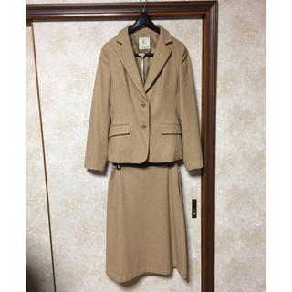 クミキョク(kumikyoku（組曲）)の組曲 スーツ（テーラー襟ジャケット+スカート）(スーツ)