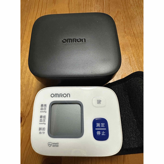 OMRON - OMRON 血圧計 腕
