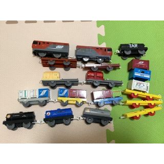 プラレール金太郎と貨車(鉄道模型)
