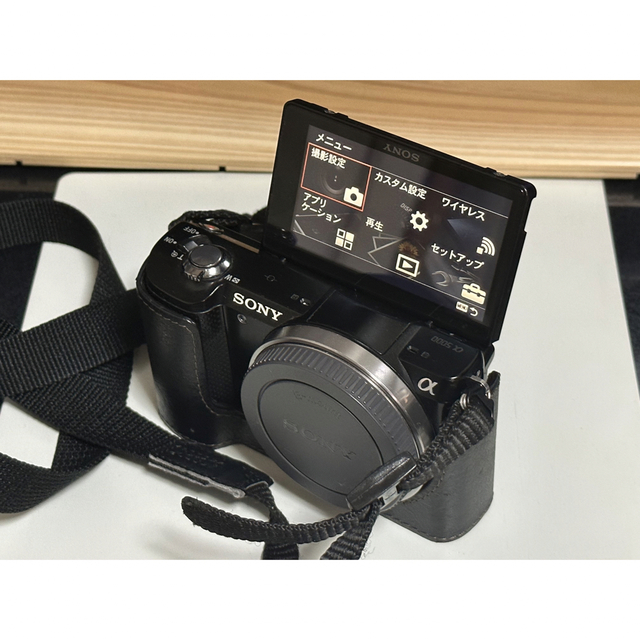 Sony α5000本体+バッテリー+ケース