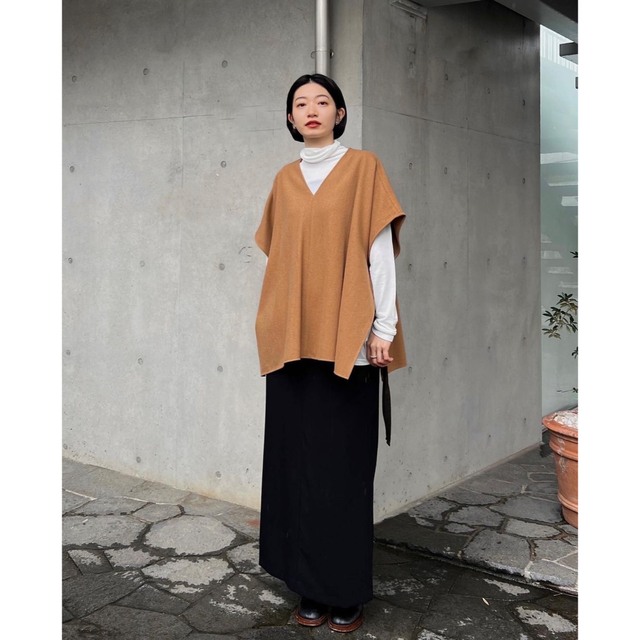 CLANE(クラネ)のクラネ正規品！紙タグ付2WAY WOOL SIDE RIBBON PONCHO レディースのジャケット/アウター(ポンチョ)の商品写真