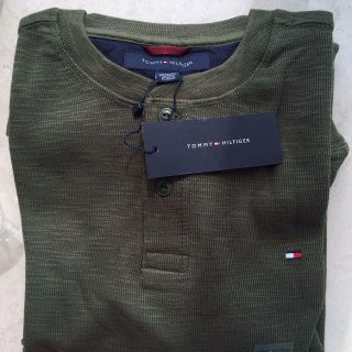 トミーヒルフィガー(TOMMY HILFIGER)の新品】トミーフィルフィガー アメリカSサイズ ヘンリーネックロンT【送料込】(Tシャツ/カットソー(七分/長袖))