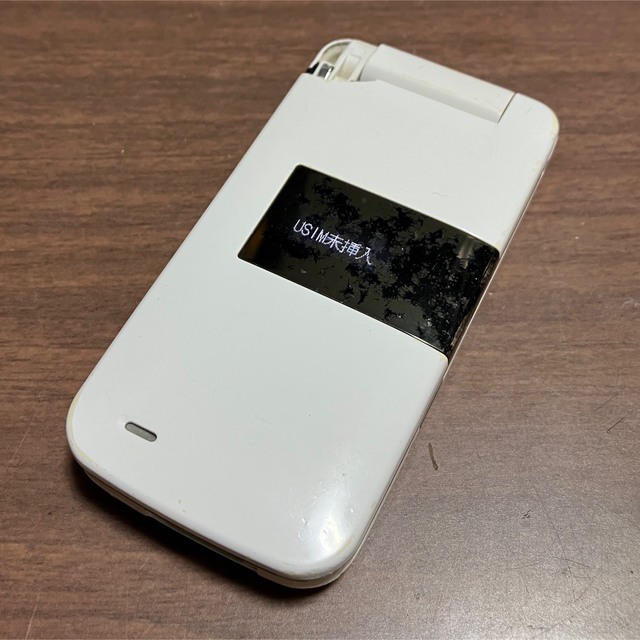 Softbank(ソフトバンク)のソフトバンク携帯電話812SH（ジャンク） スマホ/家電/カメラのスマートフォン/携帯電話(携帯電話本体)の商品写真