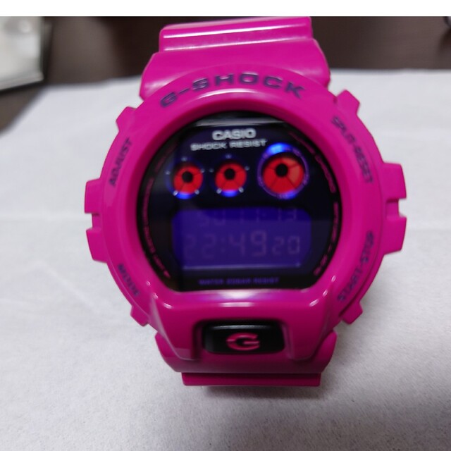 G-SHOCK(ジーショック)のGショック クレイジーカラーズ  パープル×ピンク DW-6900PL-4DR メンズの時計(腕時計(アナログ))の商品写真