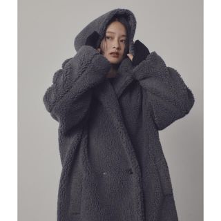 ランデブー(RANDEBOO)の値下げ　RANDEBOO Cats boa coat(ロングコート)