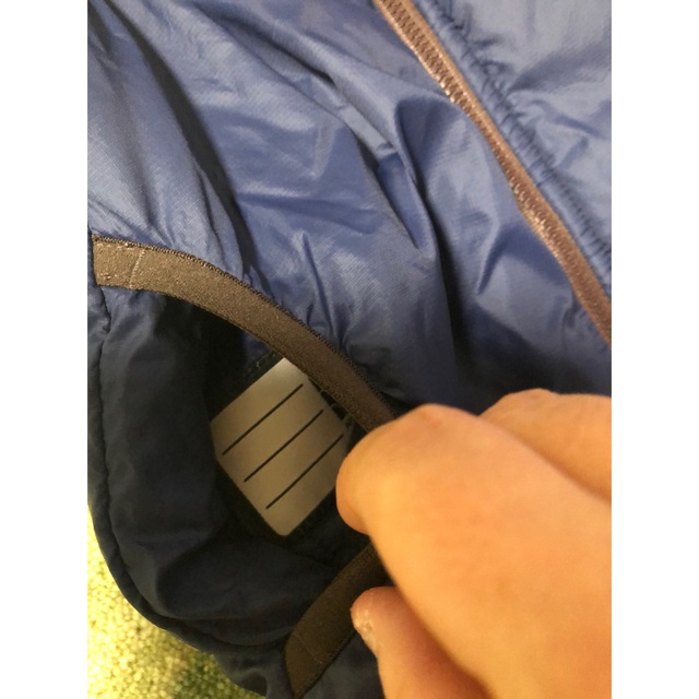 THE NORTH FACE(ザノースフェイス)のノースフェイスキッズ　リバーシブルベスト　美品 キッズ/ベビー/マタニティのキッズ服男の子用(90cm~)(ジャケット/上着)の商品写真