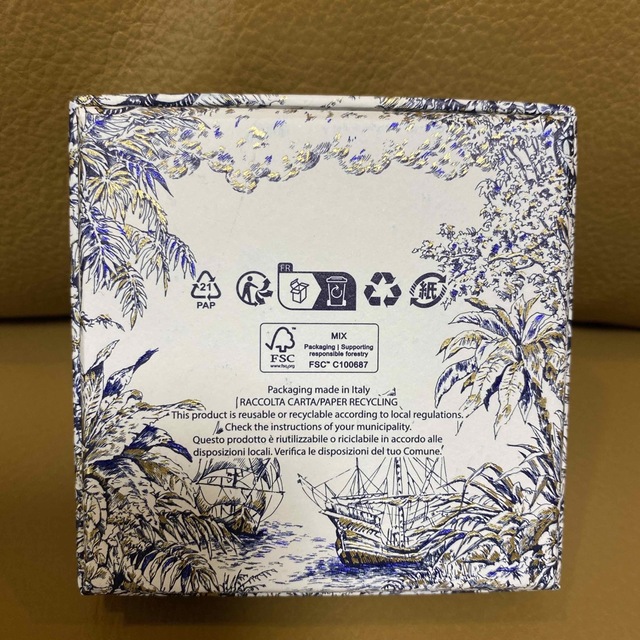 Dior - 最新 Dior ディオール 2022クリスマス限定ボックス Dior - 最新 Dior ディオール 2022クリスマス限定ボックス