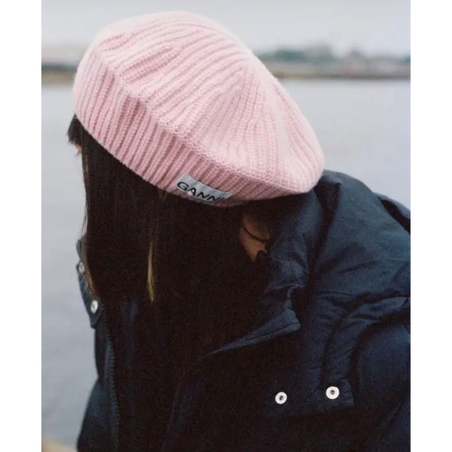 TOMORROWLAND(トゥモローランド)の新品未使用✩GANNI ベレー ピンク レディースの帽子(ハンチング/ベレー帽)の商品写真