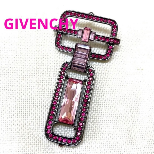 アクセサリーGIVENCHY ジバンシー ピンクビジューのブローチ　アールデコ風