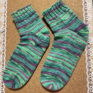 opal毛糸の手編み靴下(レッグウェア)