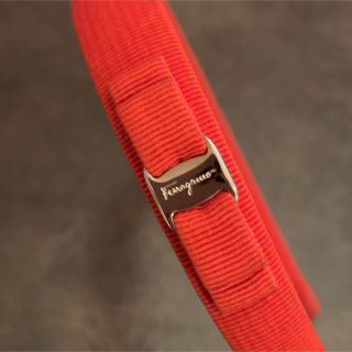 美品❤︎最短即日配送❤︎フェラガモカチューシャ セット バラ 細い黒