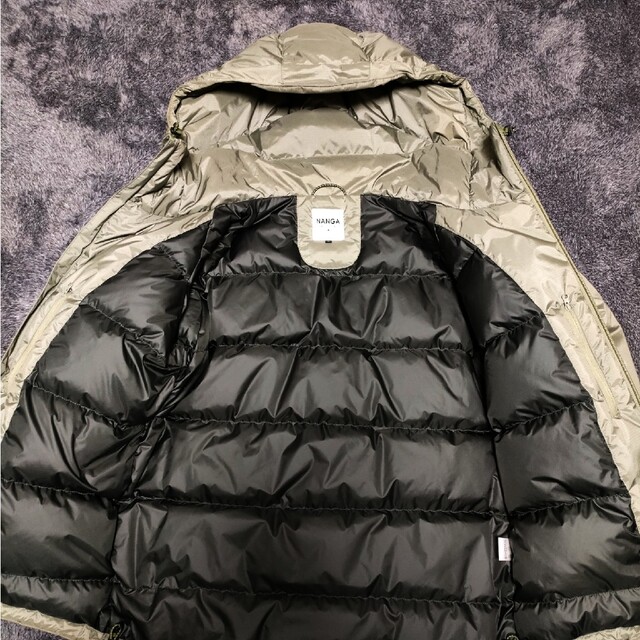 NANGA(ナンガ)の【極美品】NANGA ナンガ AURORA DOWN JACKET カーキ　L メンズのジャケット/アウター(ダウンジャケット)の商品写真