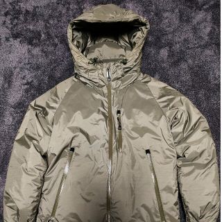 ナンガ(NANGA)の【極美品】NANGA ナンガ AURORA DOWN JACKET カーキ　L(ダウンジャケット)