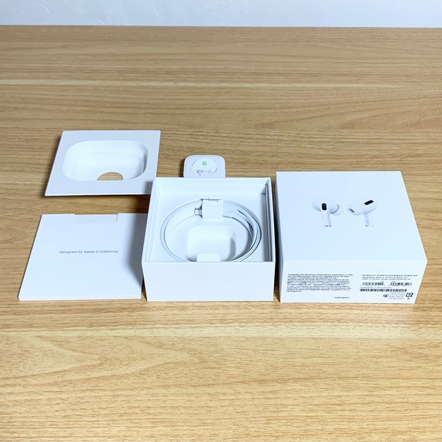 再値下げ＞AirPods Pro 第一世代 箱アリ 充電コード有-