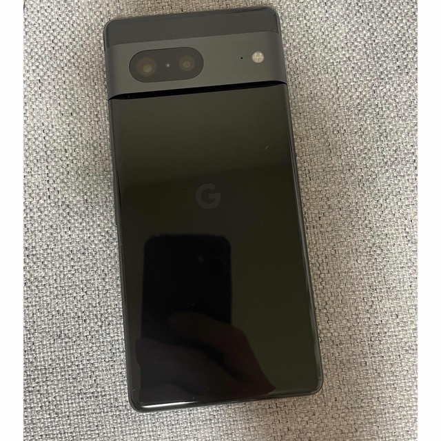 Google(グーグル)のPixel 7  ブラック　128GB  美品　 スマホ/家電/カメラのスマートフォン/携帯電話(スマートフォン本体)の商品写真